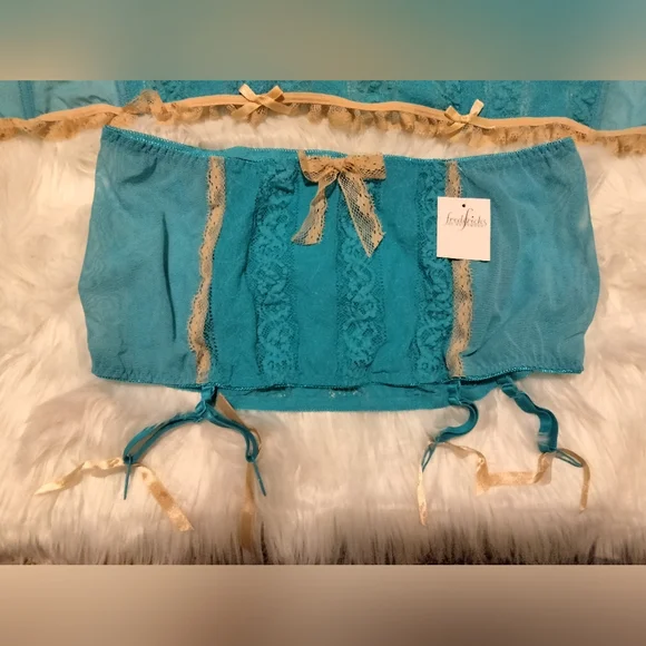 Power Femme Lace Bustier Bra & Garter Skirt Set in Azure Blue & Champagne - Picture 8 of 11